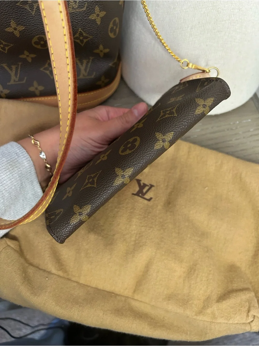 Louis Vuitton Petit Bucket Monogram Canvas Bag, EUC